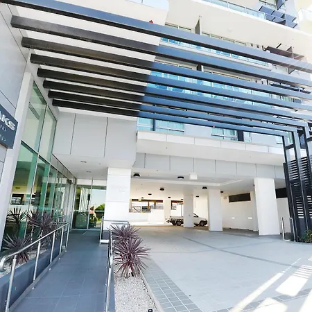 Oaks Gladstone Grand Hotel-3